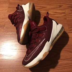 Maroon Nike Lebron James 6Y=Women’s 7.5